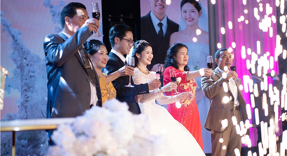 Tiệc cưới